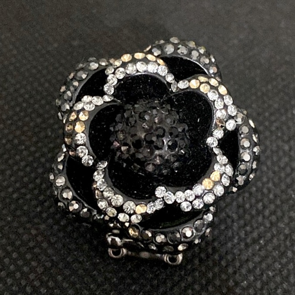Vintage Black Floral rhinestone & Black Onyx Expandable ring - Size 9+